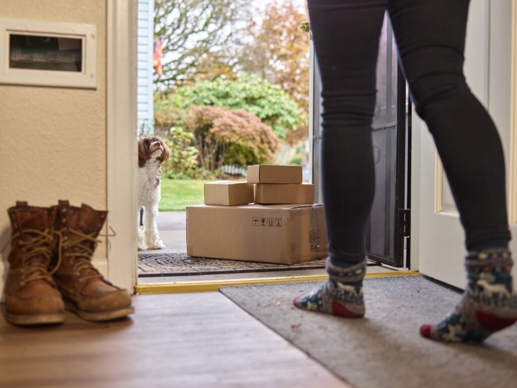 Does Waterdrop, SpringWell, or Epic Water Ship to Canada? (2026) 1 Water Filter Brands Shipping To Canada — Packages delivered to a home's front door